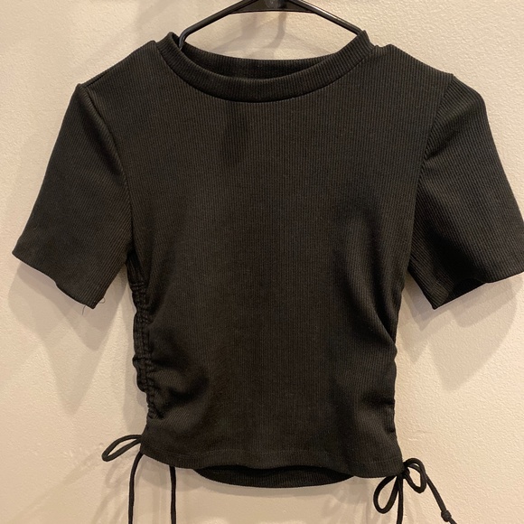 Basic Black Ribbed Long Crop Top w ties - Picture 1 of 5
